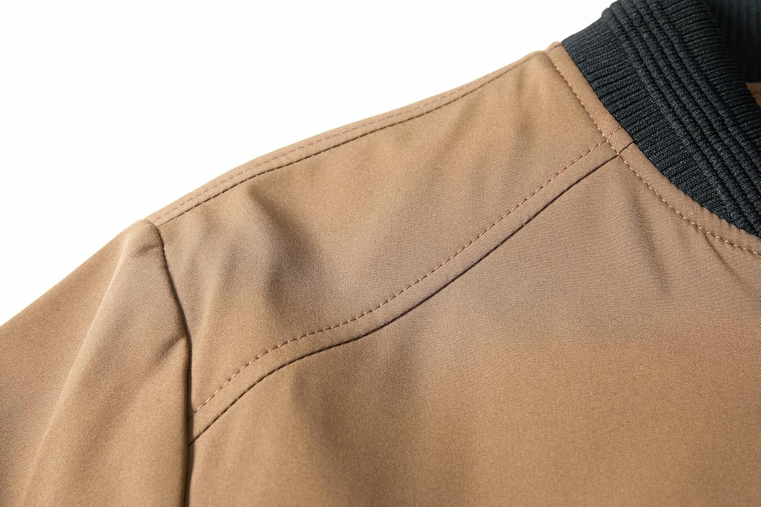 URBANFIND Mens Slim Fit Lightweight Sportswear Jacket